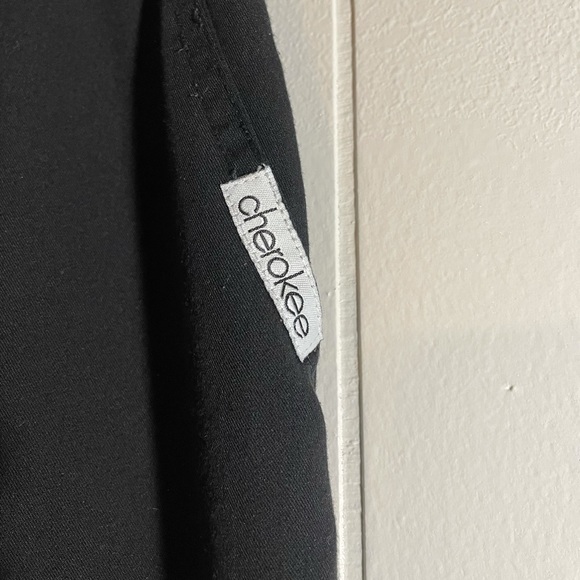 Bundle Cherokee 3 Piece Scrubs - Picture 4 of 15